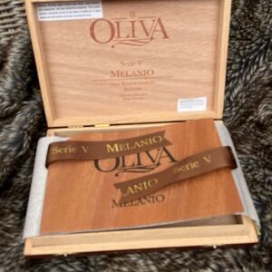 Oliva Serie V Melanio Wooden Box